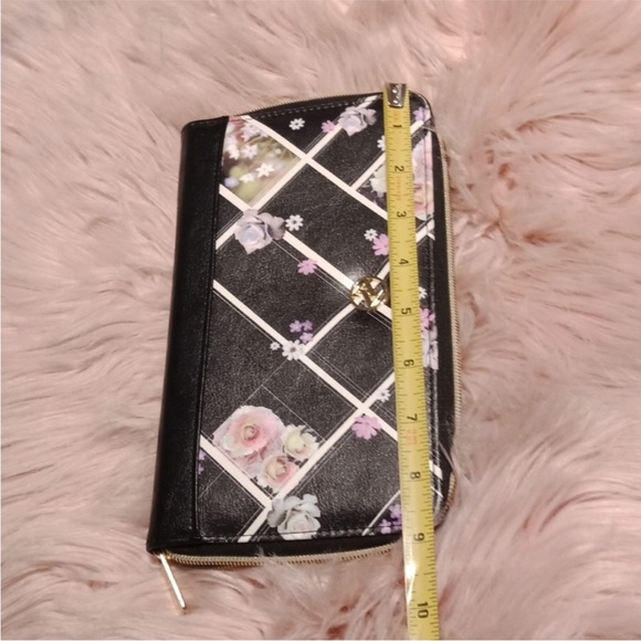 Bling and flowers long wallet - Picture 4 of 5